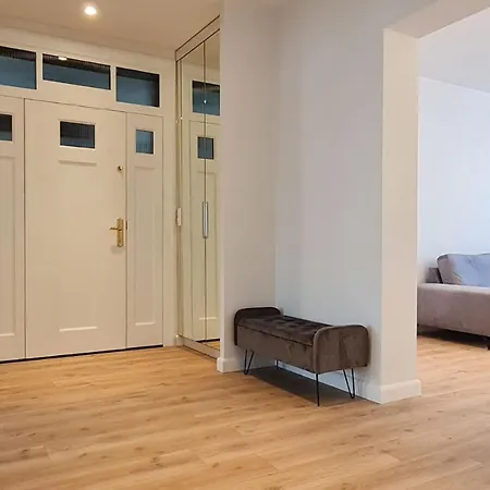 Apartmán No.6 *